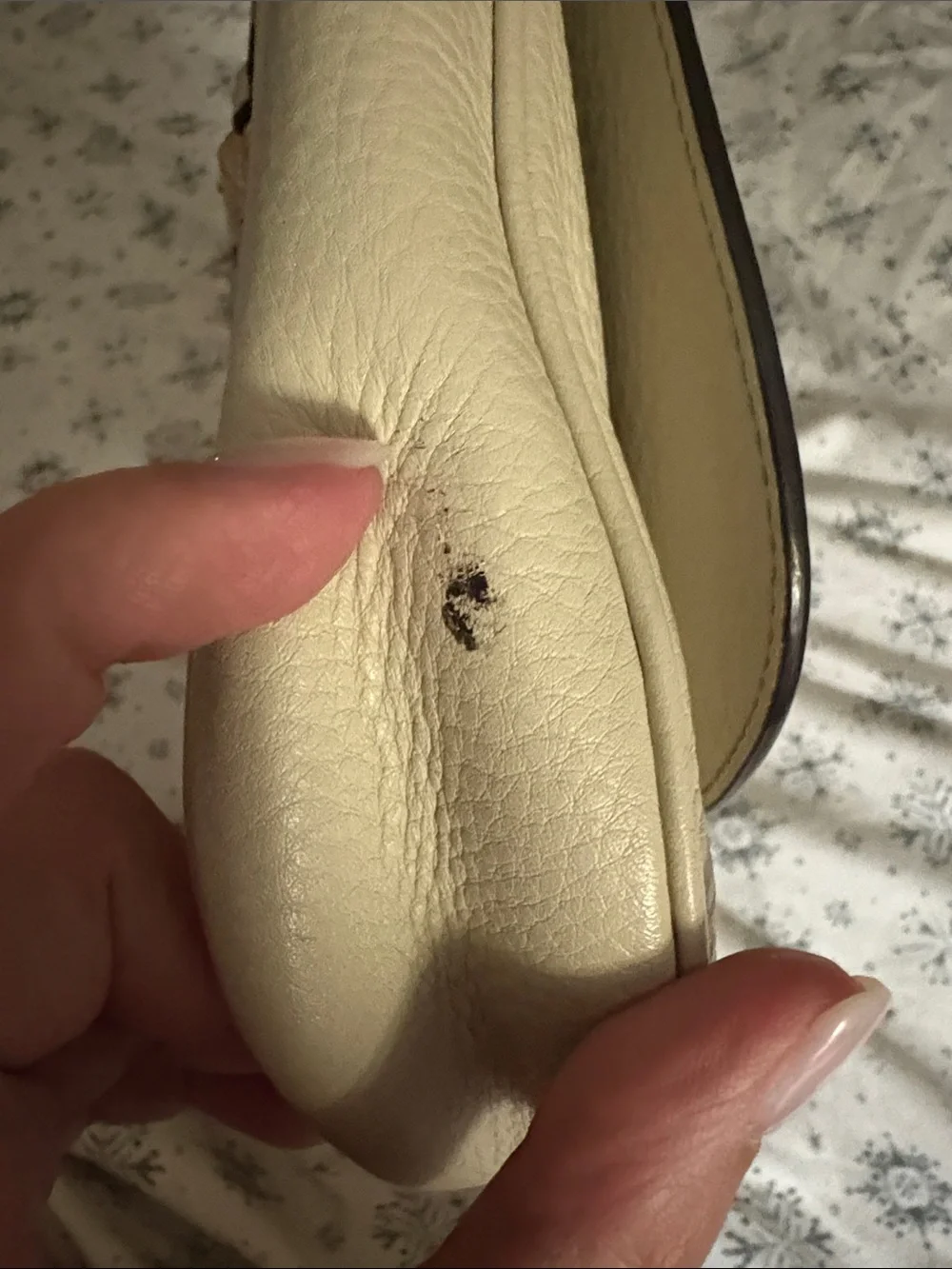 Gucci pre owned